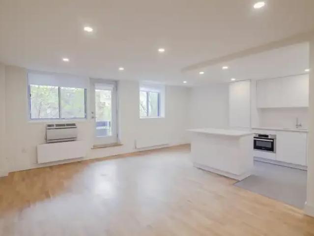 Apartment 2 Bedroom For Rent Montreal QC 2695 ES103878553