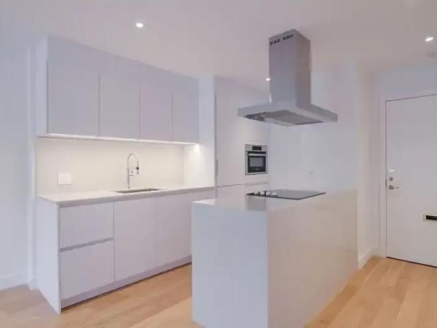 Apartment 2 Bedroom For Rent Montreal QC 2395 ES103651208