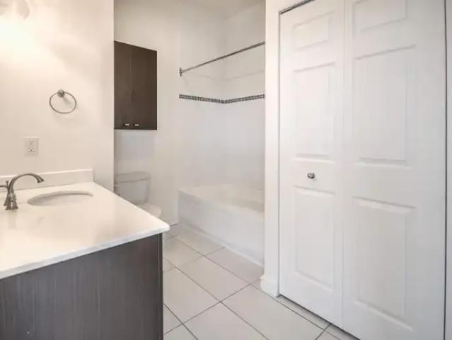 Apartment 2 Bedroom For Rent Montreal QC 3045 ES103770424