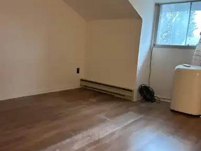 Apartment 2 Bedroom For Rent North Dundas ON 1500 ES104753741