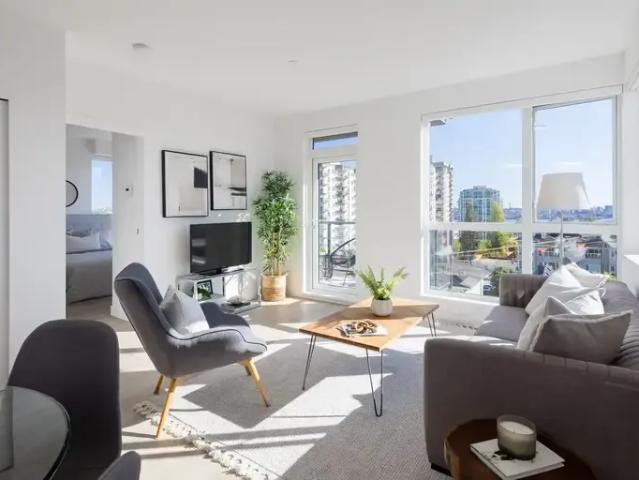 Apartment 2 Bedroom For Rent North Vancouver BC 4000 ES94936844