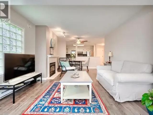 Apartment 2 Bedroom For Rent North Vancouver BC 3680 ES105467374