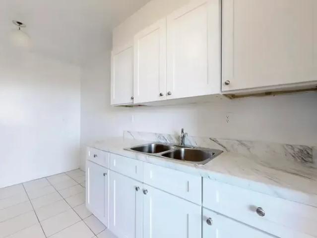 Apartment 2 Bedroom For Rent North York ON 2599 ES87950521