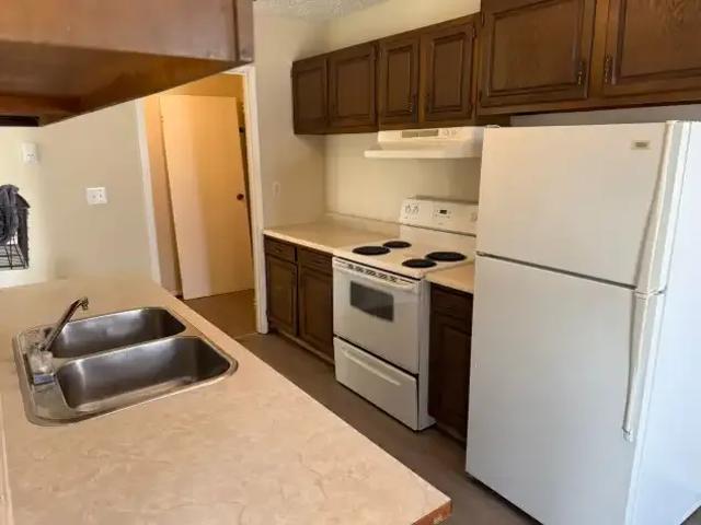 Apartment 2 Bedroom For Rent Olds AB 1295 ES101773455