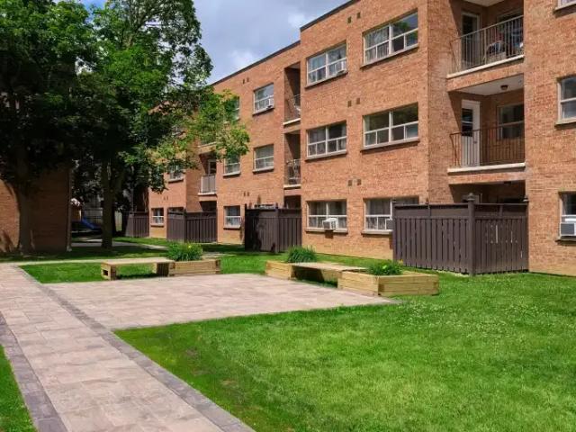 Apartment 2 Bedroom For Rent Aurora ON 2199 ELS105703911