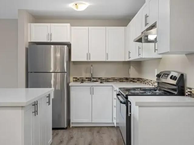 Apartment 2 Bedroom For Rent Amherstview ON 1725 ELS89886599