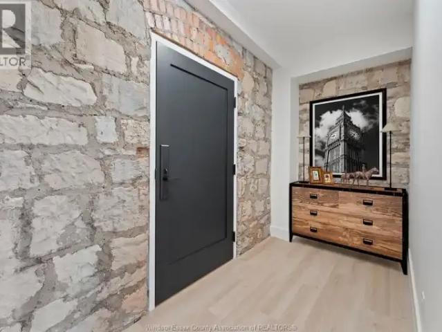 Apartment 2 Bedroom For Rent Amherstburg ON 3300 ELS105543516