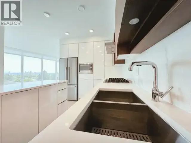 Apartment 2 Bedroom For Rent Burnaby BC 3000 ES105334149