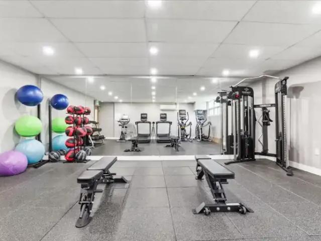 Apartment 2 Bedroom For Rent Burlington ON 2230 ES103651391