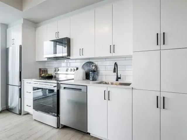 Apartment 2 Bedroom For Rent Barrie ON 2640 ES104940652