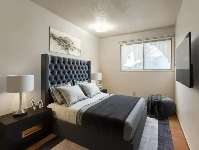 Apartment 2 Bedroom For Rent Brooks AB 1430 ES101040884