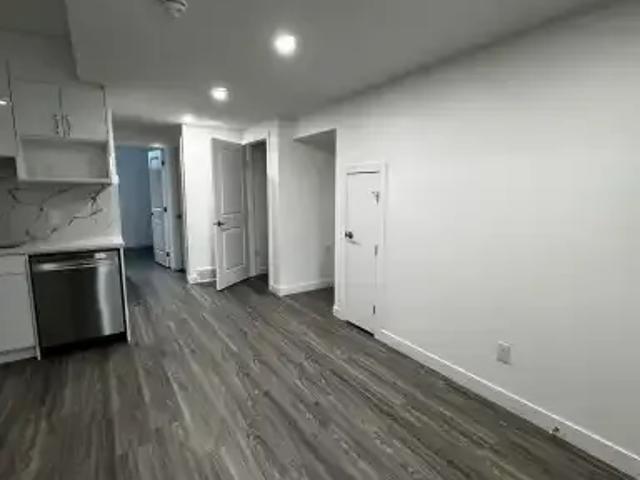 Apartment 2 Bedroom For Rent Calgary AB 1200 ES103411060