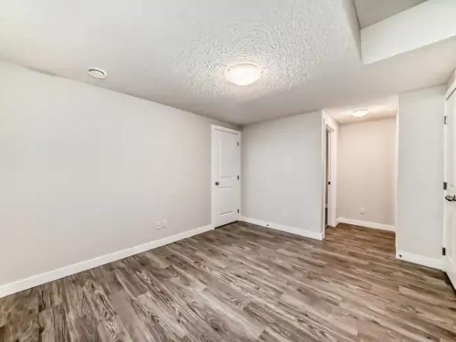 Apartment 2 Bedroom For Rent Calgary AB 1200 ES104876781