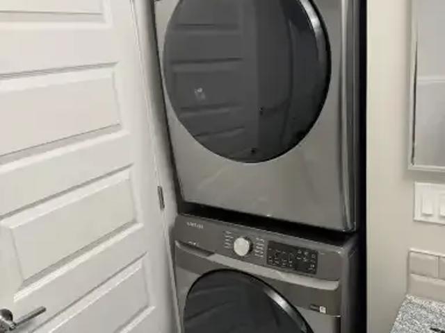 Apartment 2 Bedroom For Rent Calgary AB 1200 ES105110799