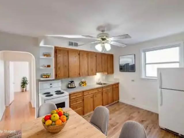 Apartment 2 Bedroom For Rent Calgary AB 1384 ES105525487