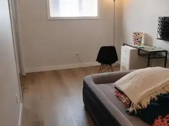 Apartment 2 Bedroom For Rent Calgary AB 1300 ES105135804