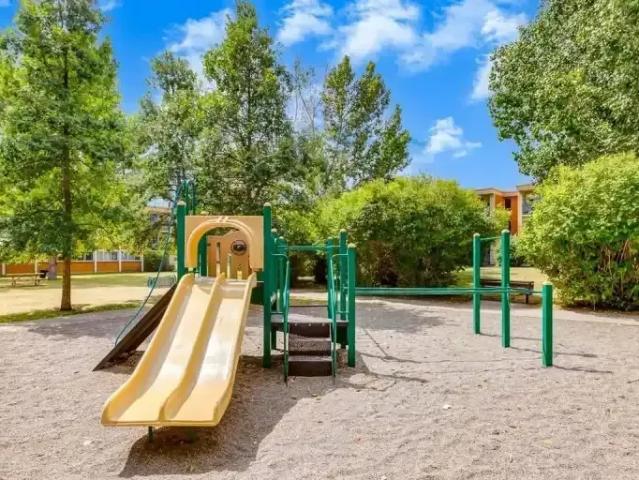 Apartment 2 Bedroom For Rent Calgary AB 1555 ES104782258