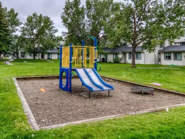Apartment 2 Bedroom For Rent Calgary AB 1749 ES105184974