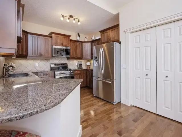 Apartment 2 Bedroom For Rent Calgary AB 2350 ES104181498