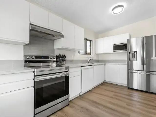 Apartment 2 Bedroom For Rent Calgary AB 2300 ES105565588
