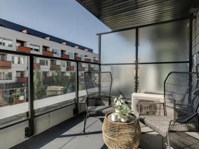 Apartment 2 Bedroom For Rent Calgary AB 2300 ES95478059