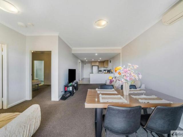 Apartment 2 Bedroom For Rent Campbelltown NSW 599000 ES105932494