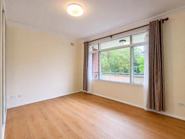 Apartment 2 Bedroom For Rent Chatswood, NSW 700 ES105034998