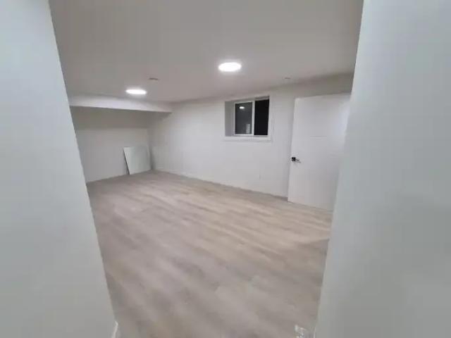 Apartment 2 Bedroom For Rent Chestermere AB 1700 ELS105004656
