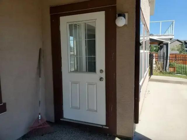 Apartment 2 Bedroom For Rent Chestermere AB 1150 ELS105022744