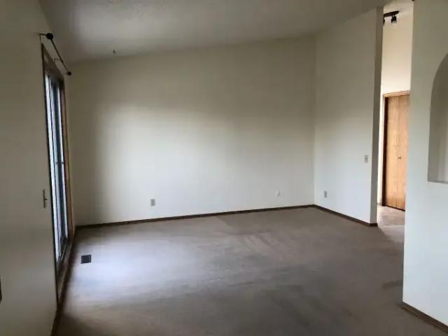 Apartment 2 Bedroom For Rent Cochrane AB 1550 ES105486679