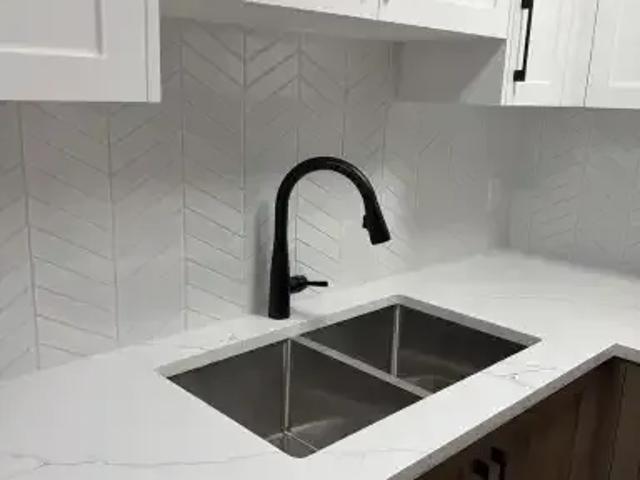 Apartment 2 Bedroom For Rent Cochrane AB 1650 ES105150615