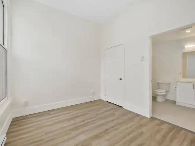 Apartment 2 Bedroom For Rent Cobourg ON 2246 ES105022971