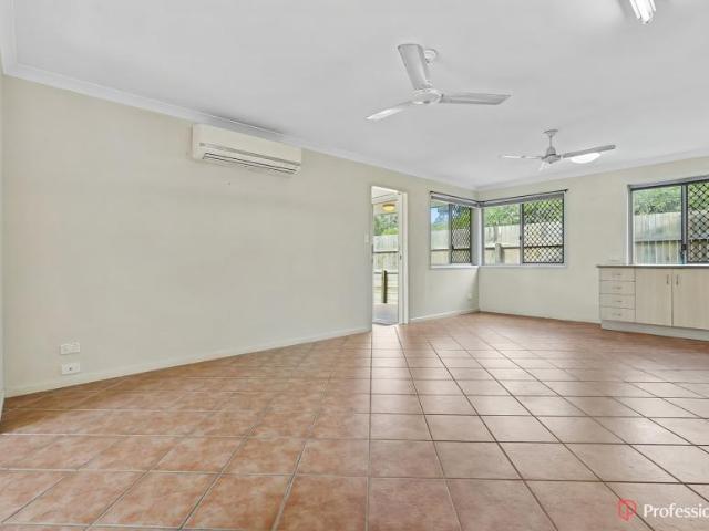 Apartment 2 Bedroom For Rent Cooee Bay QLD ES105985406