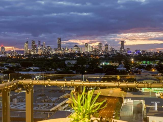 Apartment 2 Bedroom For Rent Coorparoo QLD ES103094985