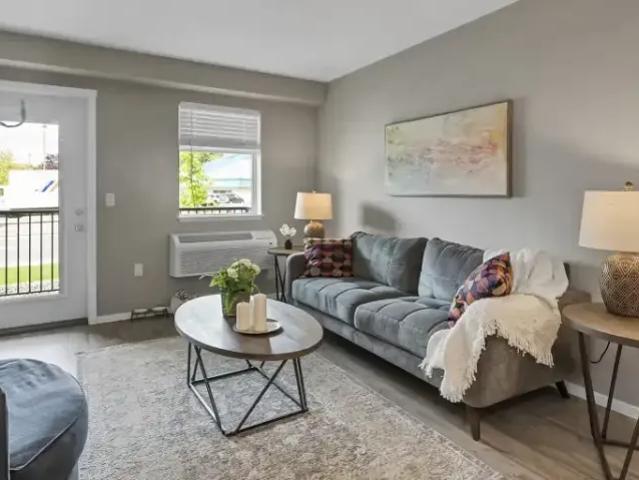 Apartment 2 Bedroom For Rent Courtenay BC 2218 ES105525642