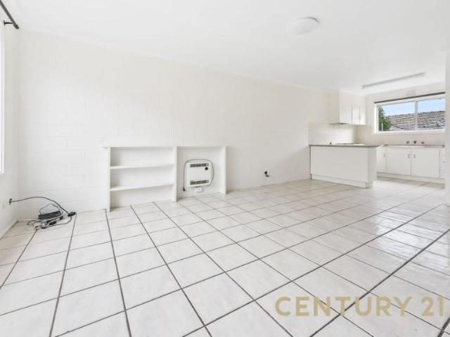 Apartment 2 Bedroom For Rent Dandenong, VIC ES103326576