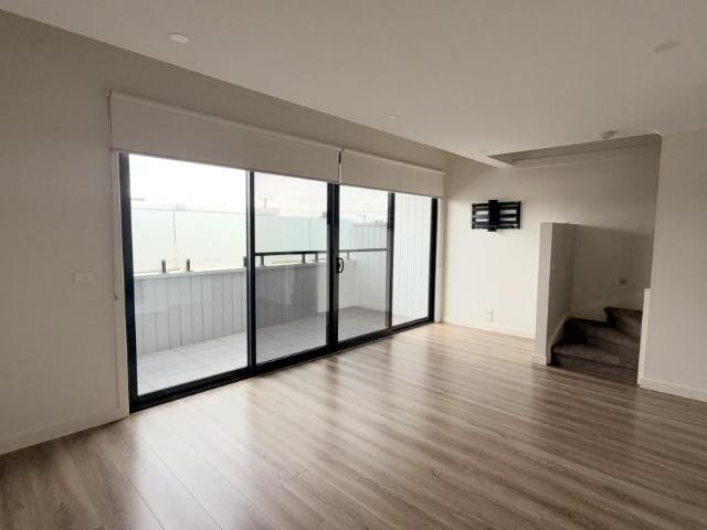 Apartment 2 Bedroom For Rent Deer Park VIC 520 ES105706749