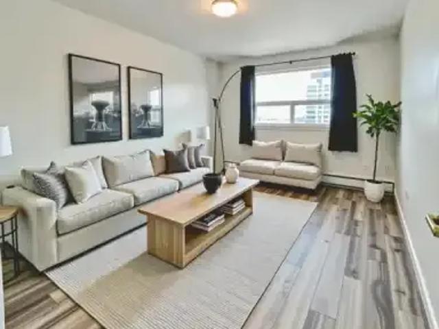 Apartment 2 Bedroom For Rent Dollard QC 1675 ES103178880