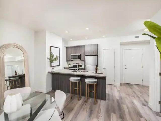 Apartment 2 Bedroom For Rent Edmonton AB 1697 ES105198274