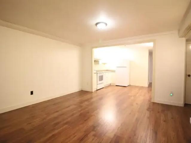 Apartment 2 Bedroom For Rent Edmonton AB 1050 ES105486409