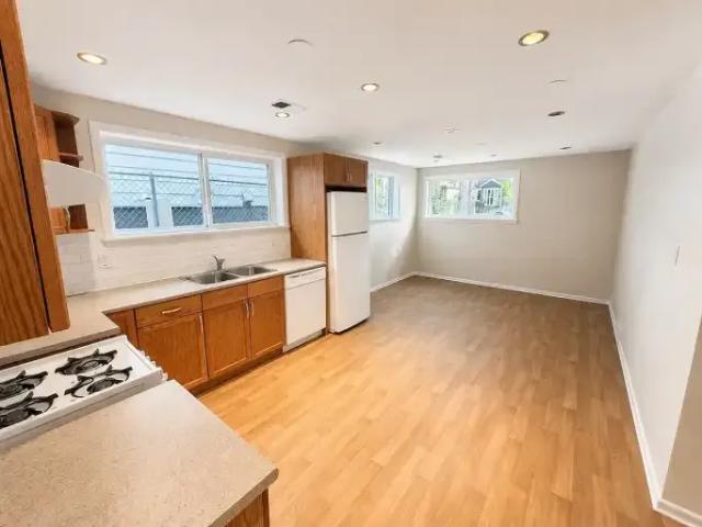 Apartment 2 Bedroom For Rent Edmonton AB 1197 ES105309128