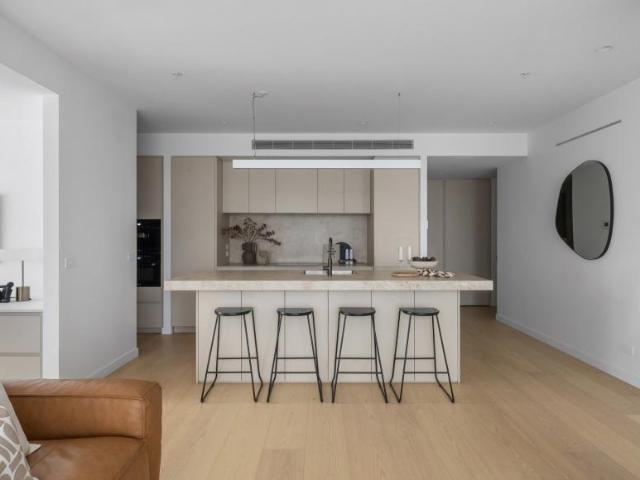 Apartment 2 Bedroom For Rent Essendon VIC ES103067821