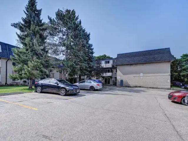 Apartment 2 Bedroom For Rent Fergus ON 1725 ES105046940
