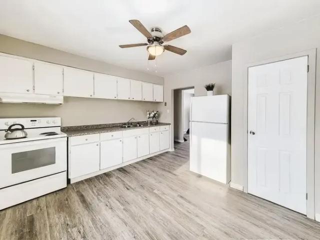 Apartment 2 Bedroom For Rent Fergus ON 1900 ES89090745