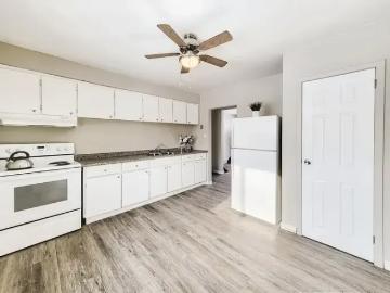 Apartment 2 Bedroom For Rent Fergus ON 1900 ES89090745
