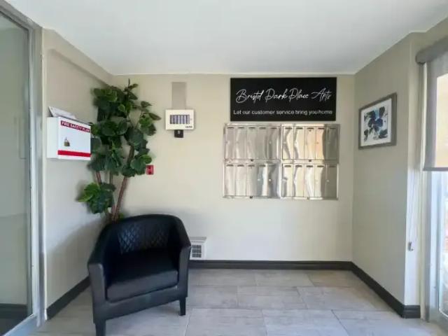 Apartment 2 Bedroom For Rent Guelph ON 1995 ES103611093