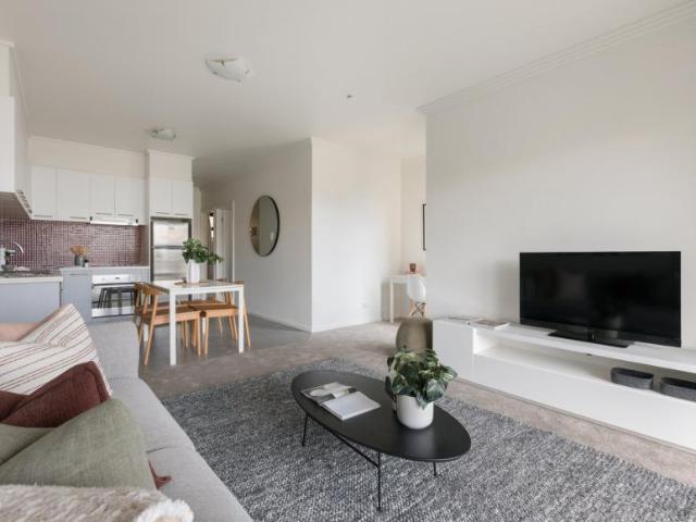 Apartment 2 Bedroom For Rent Glen Huntly VIC 449000 ES102887763
