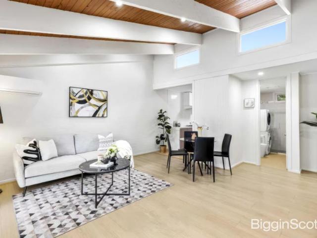 Apartment 2 Bedroom For Rent Glen Waverley VIC ES105864652