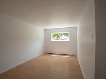 Apartment 2 Bedroom For Rent Granby QC 1250 ES103568934