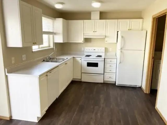 Apartment 2 Bedroom For Rent Grande Prairie AB 1660 ES105715054